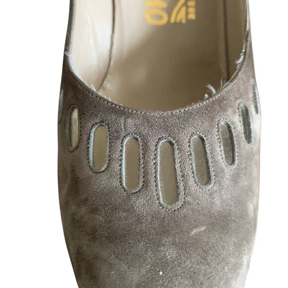 Salvatore Ferragamo Gray Leather Suede Cut Out Heels Size 7.5 B Luxury Old Money - Picture 9 of 12